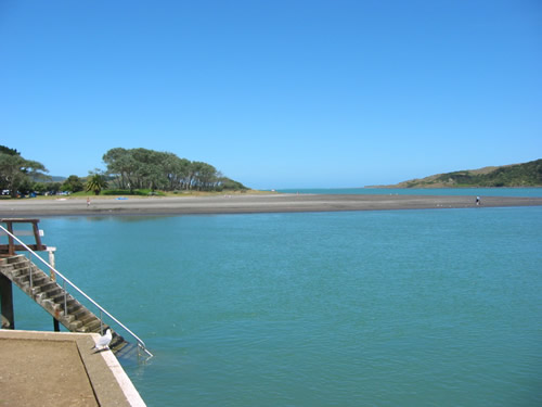 Raglan beach